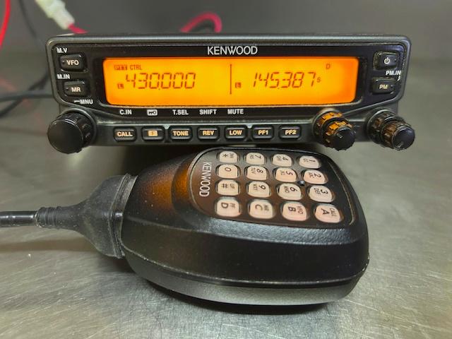 Kenwood TM-V71  Dualband VHF /UHF, Telecommunicatie, Ophalen of Verzenden, Gebruikt, Zender en Ontvanger