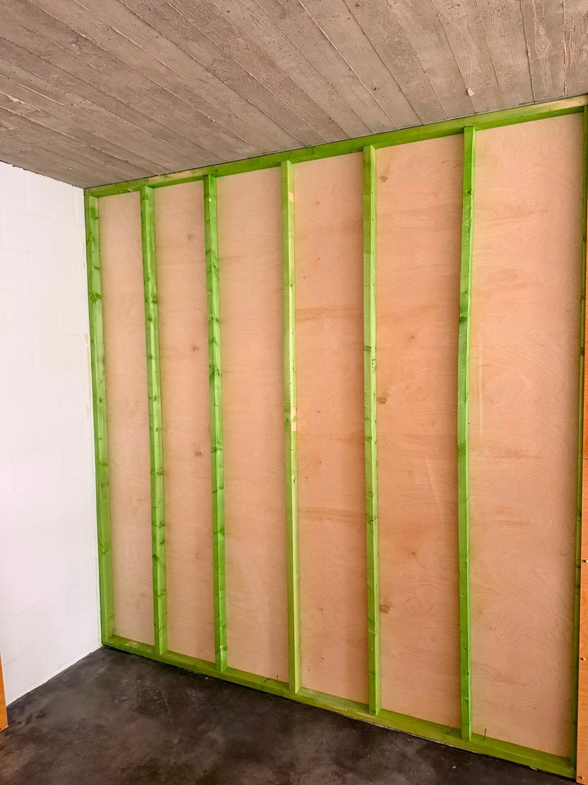 Berken Multiplex houten wand met schuifdeur en rails, Bricolage & Construction, Plaques & Panneaux, Enlèvement, Utilisé, Multiplex