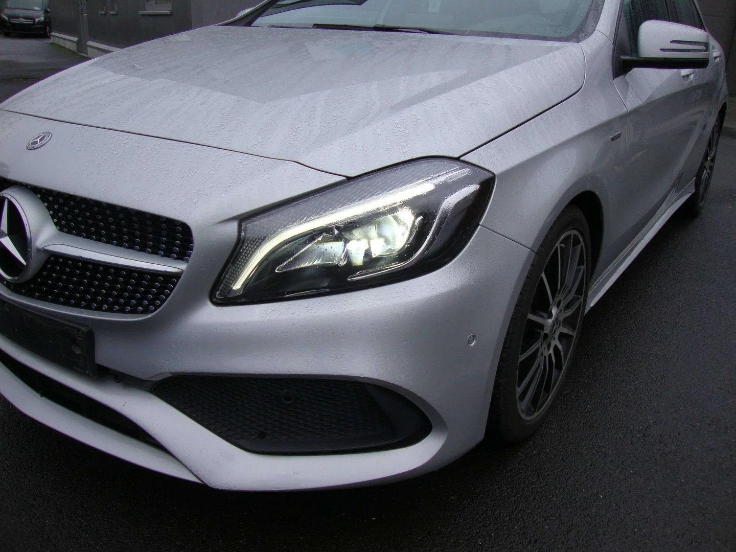 Mercedes-Benz A-CLASS 180 i aut, AMG, 2018, 51.000 km, leder, Autos, Achat, Cruise Control, Entreprise, Noir