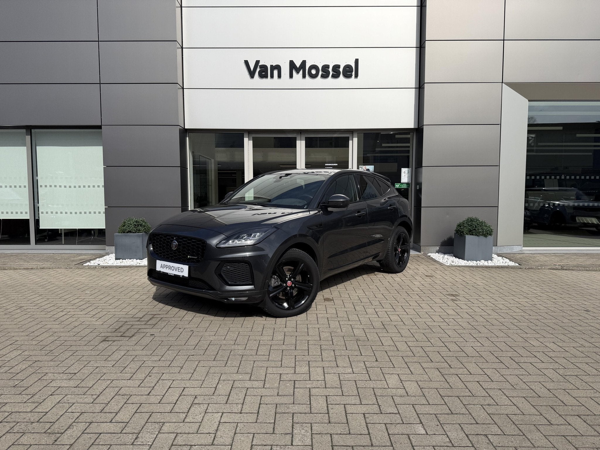 Jaguar E-Pace P300e R-Dynamic S AWD Auto. 21MY (bj 2021), Auto's, Automaat, Gebruikt, Zwart, Overige brandstoffen