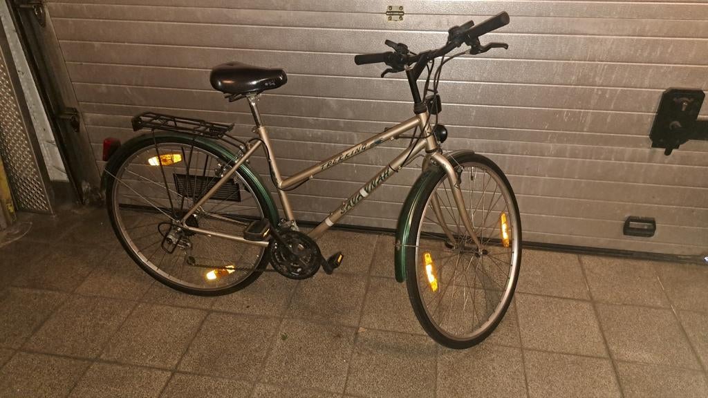 Damesfiets, Fietsen en Brommers, Ophalen