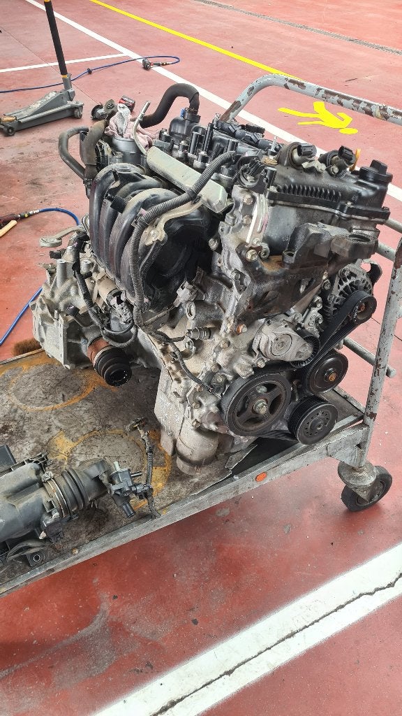 Toyota Yaris motor 1.3, Ophalen, Gebruikt, Toyota