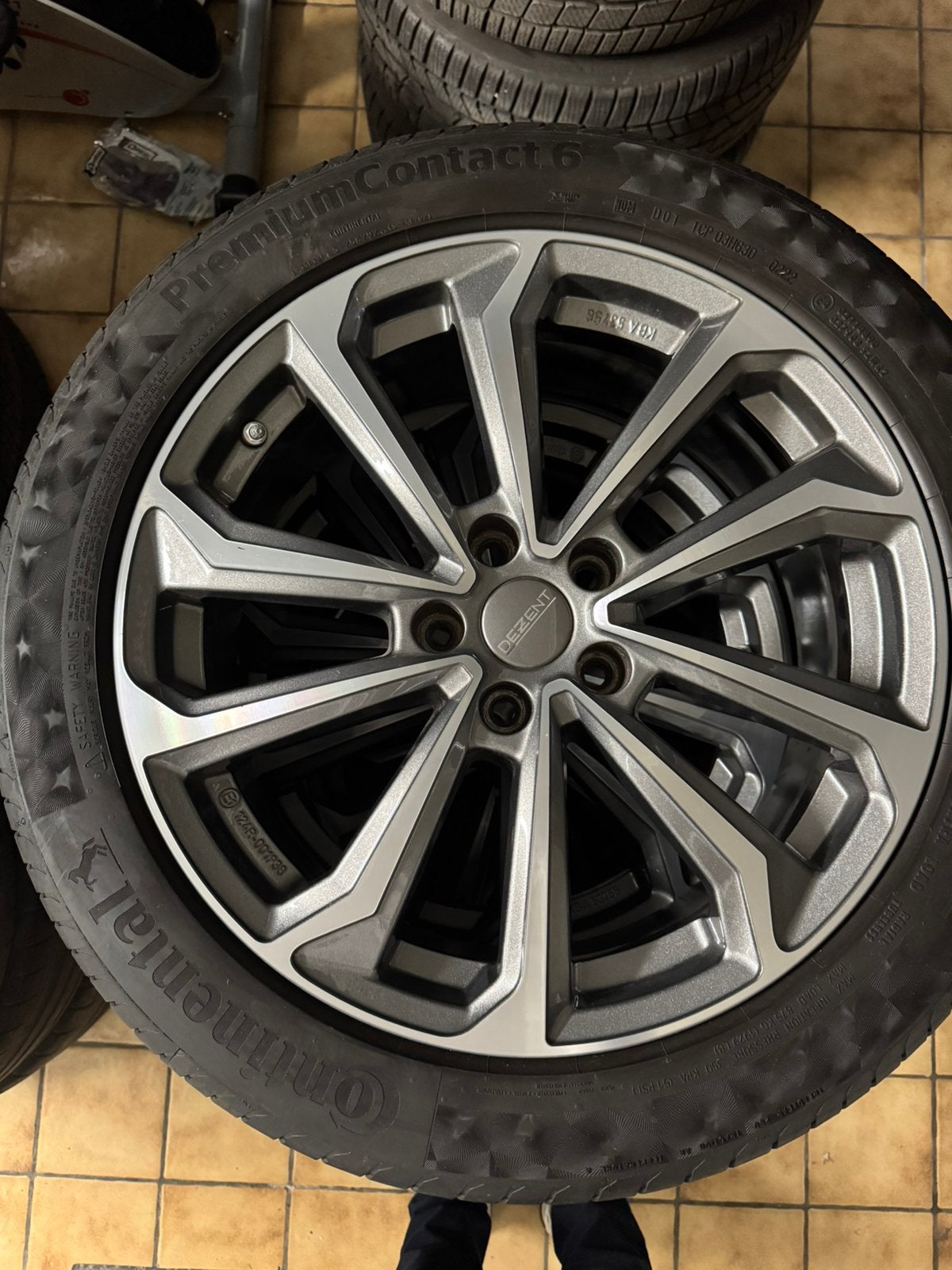 “Jantes DEZENT KS 19” + pneus 235/50 R19 – Tucson / Sportage, Pneus été, Pneu(s), 19 pouces, Enlèvement