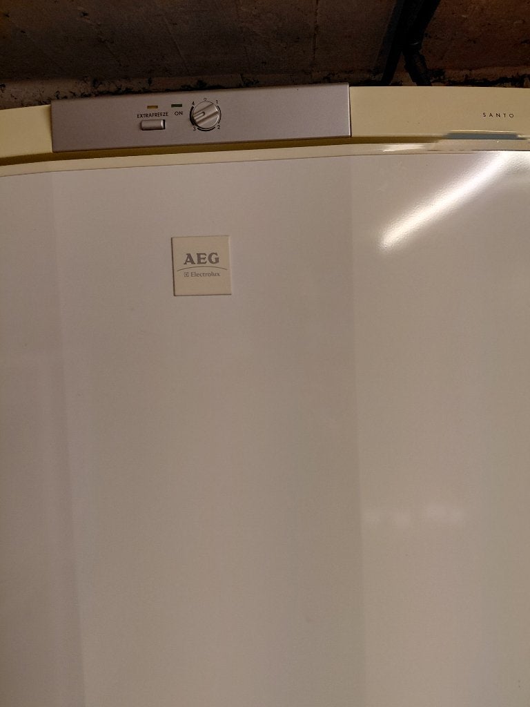 Vrijstaande 2deurs koelkast AEG Electrolux - Santo, Wit, Ophalen, 150 tot 200 liter, Gebruikt, Met aparte vriezer