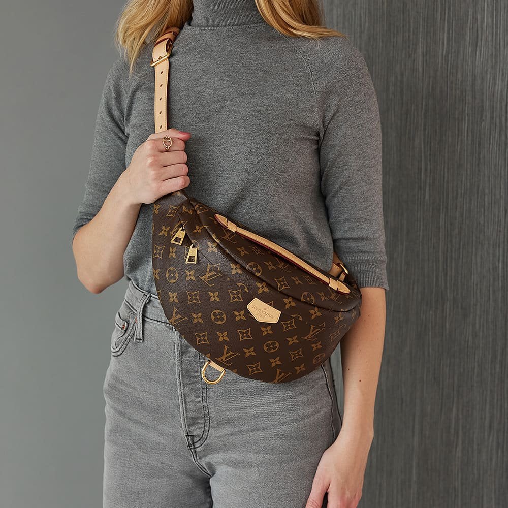 LOUIS VUITTON bumbag monogram canvas, Handtassen en Accessoires, Ophalen, Zo goed als nieuw