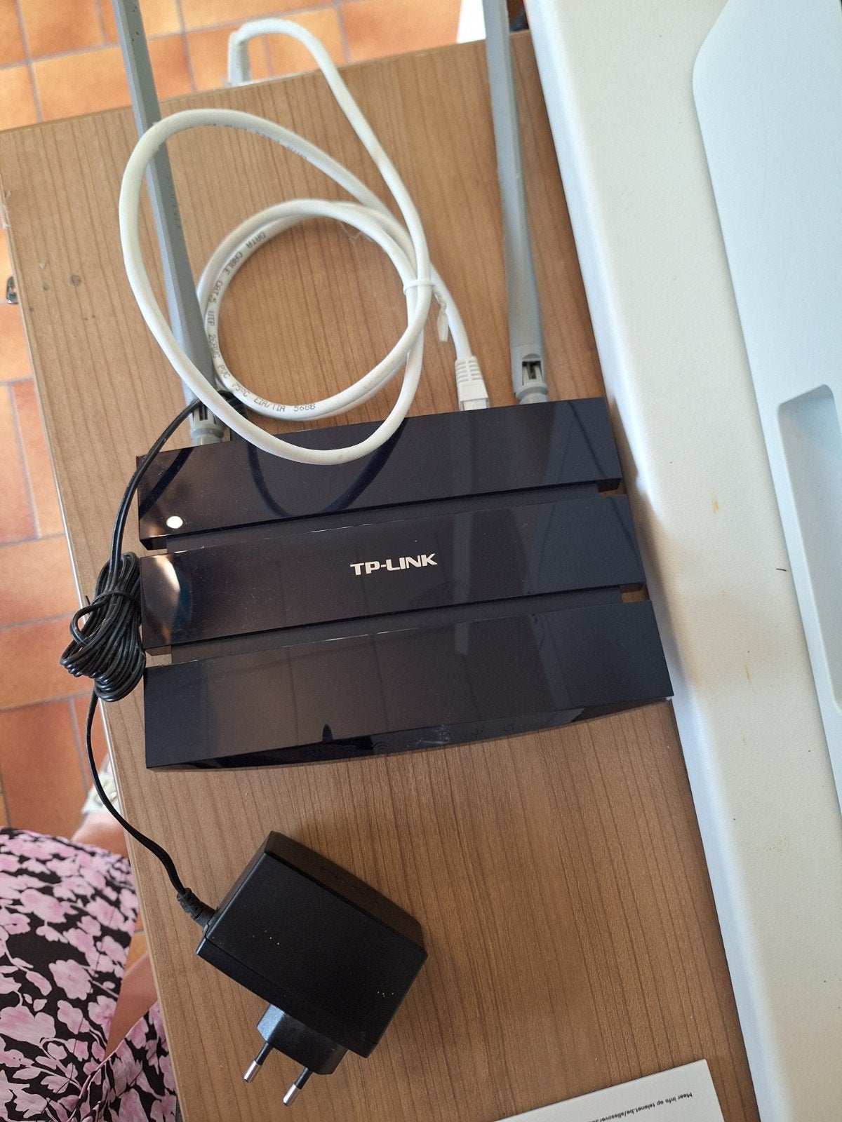 TP link Archer
TP-Link Archer C50, Informatique & Logiciels, Enlèvement ou Envoi