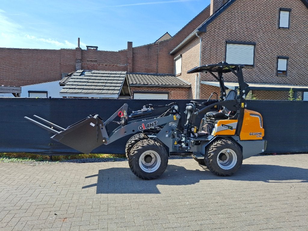 Giant G2300 X-TRA HD NIEUW!, Ophalen, Wiellader of Shovel