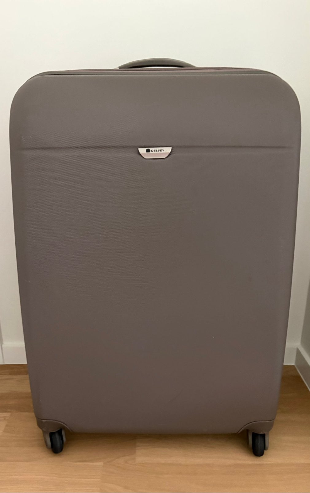 Grande valise à roulettes Delsey 74 H avec serrure TSA, 70 cm ou plus, Plastique dur, Enlèvement, Utilisé