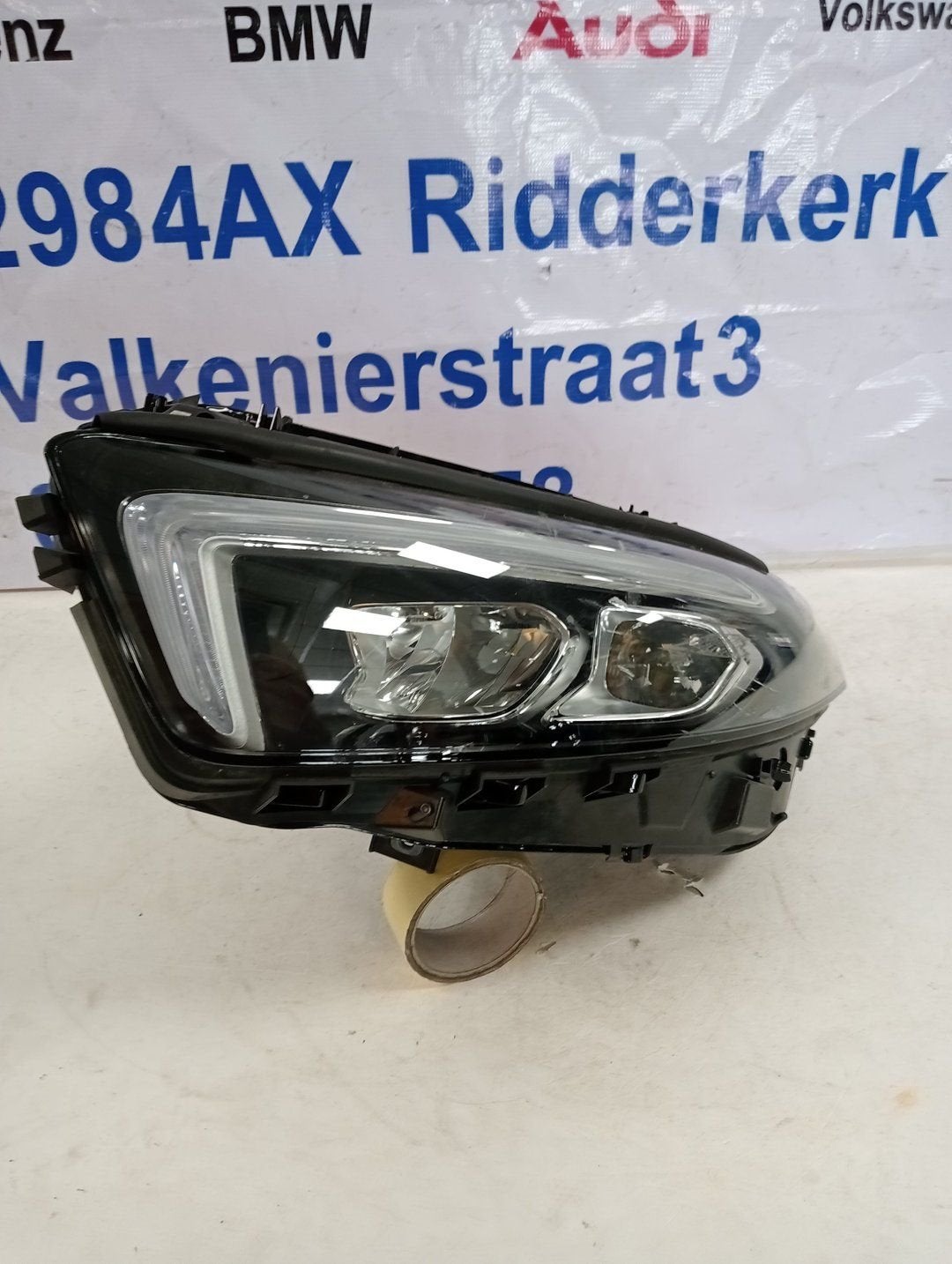 Mercedes A-Klasse W177 koplamp links A1779063805, Utilisé, -, -, Enlèvement ou Envoi