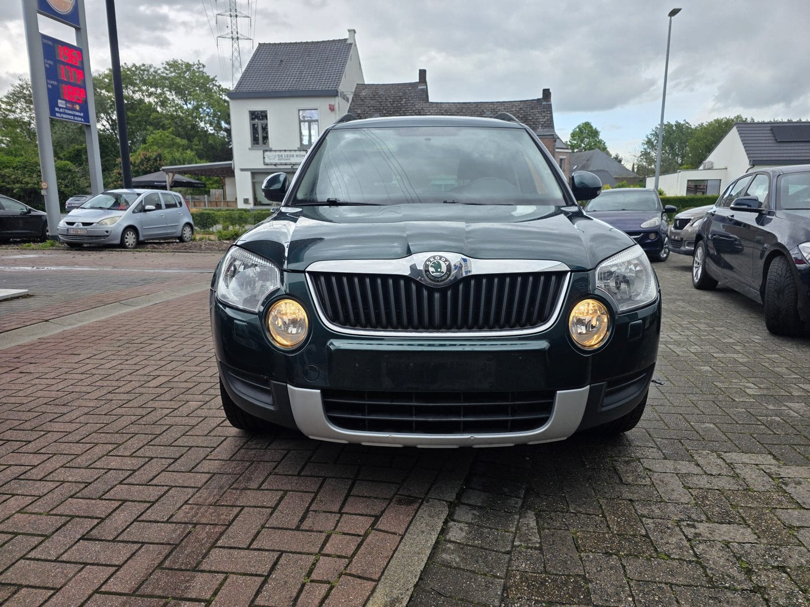 Skoda Yeti 1.8 - BENZINE - AIRCO - 4X4 - 107.000km - 2009, Auto's, Skoda, Euro 5, Stof, Zwart, Bedrijf