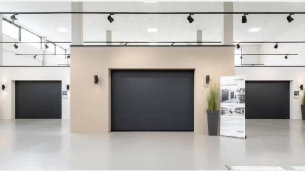 sectionale garagepoort gemotoriseerd grijs H. 200 cm x240 cm, Doe-het-zelf en Bouw, Deuren en Vliegenramen, Ophalen