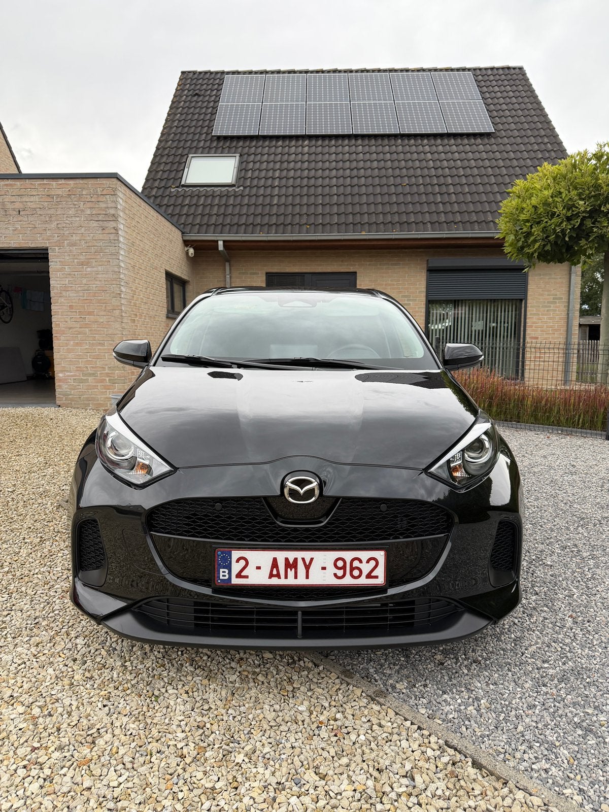 Mazda 2 Hybride 08/2024 Exclusive line, Autos, Achat, Euro 6, Entretenue par le concessionnaire, Noir