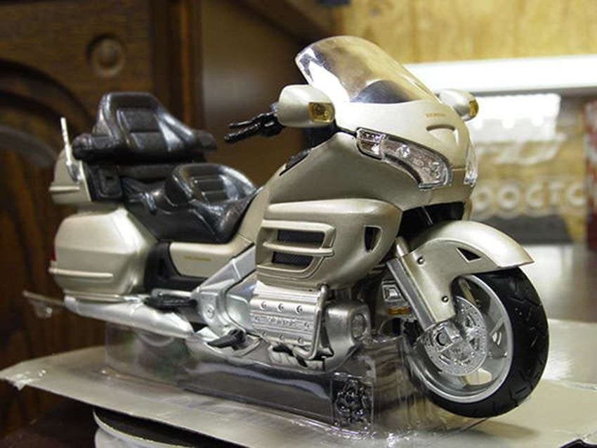 Honda GL1800 Goldwing 1:12, Enlèvement ou Envoi, Neuf, 1:9 à 1:12, Moteur