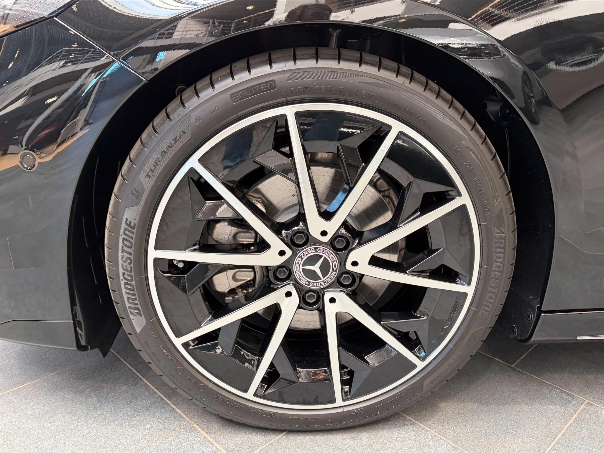 Mercedes-Benz CLA-Klasse CLA 180 "140 Years Edition", CLA, 4 portes, Entreprise, Automatique