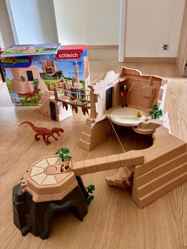Schleich dinosaures, Enlèvement, Comme neuf