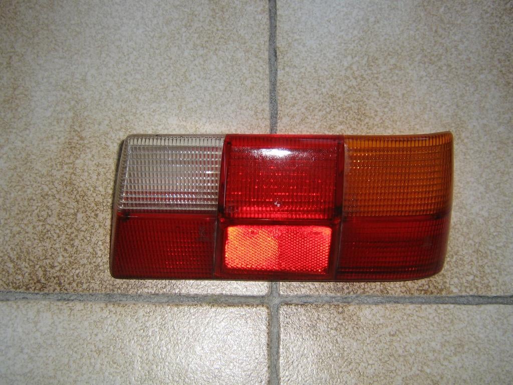 BMW E12 : Achterlicht cover rechts in goede staat, Enlèvement, Utilisé, BMW
