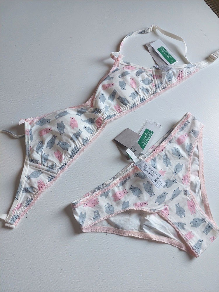 Cadeau Noël! Benetton soutien-gorge et slip set taille M, Vêtements | Femmes, United Colors of Benetton, Enlèvement ou Envoi, Blanc