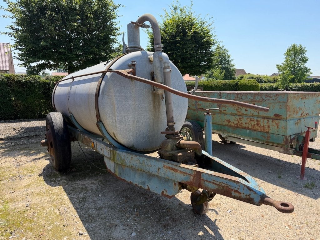 Waterton te koop, Ophalen