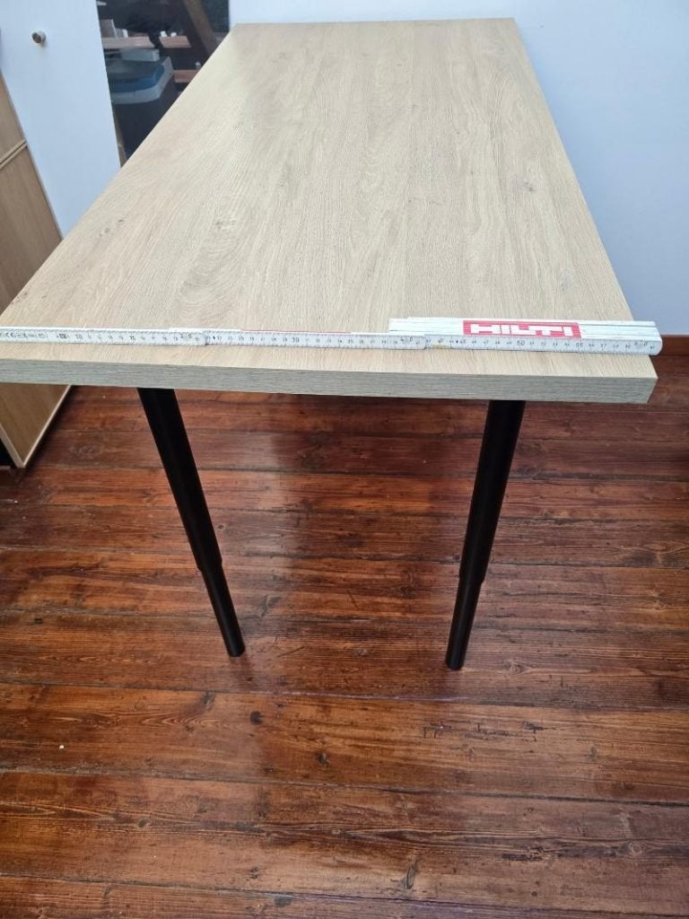 Ikea eettafel/ bureau eikenprint 122x60 verstelbare poten, Huis en Inrichting, Bureaus, Ophalen, In hoogte verstelbaar, Schoolbureau