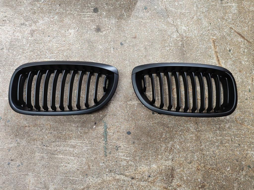 Grille set  Mat zwart  BMW E46 Sedan Touring 2003- (facelift, -, -, Nieuw, Ophalen of Verzenden