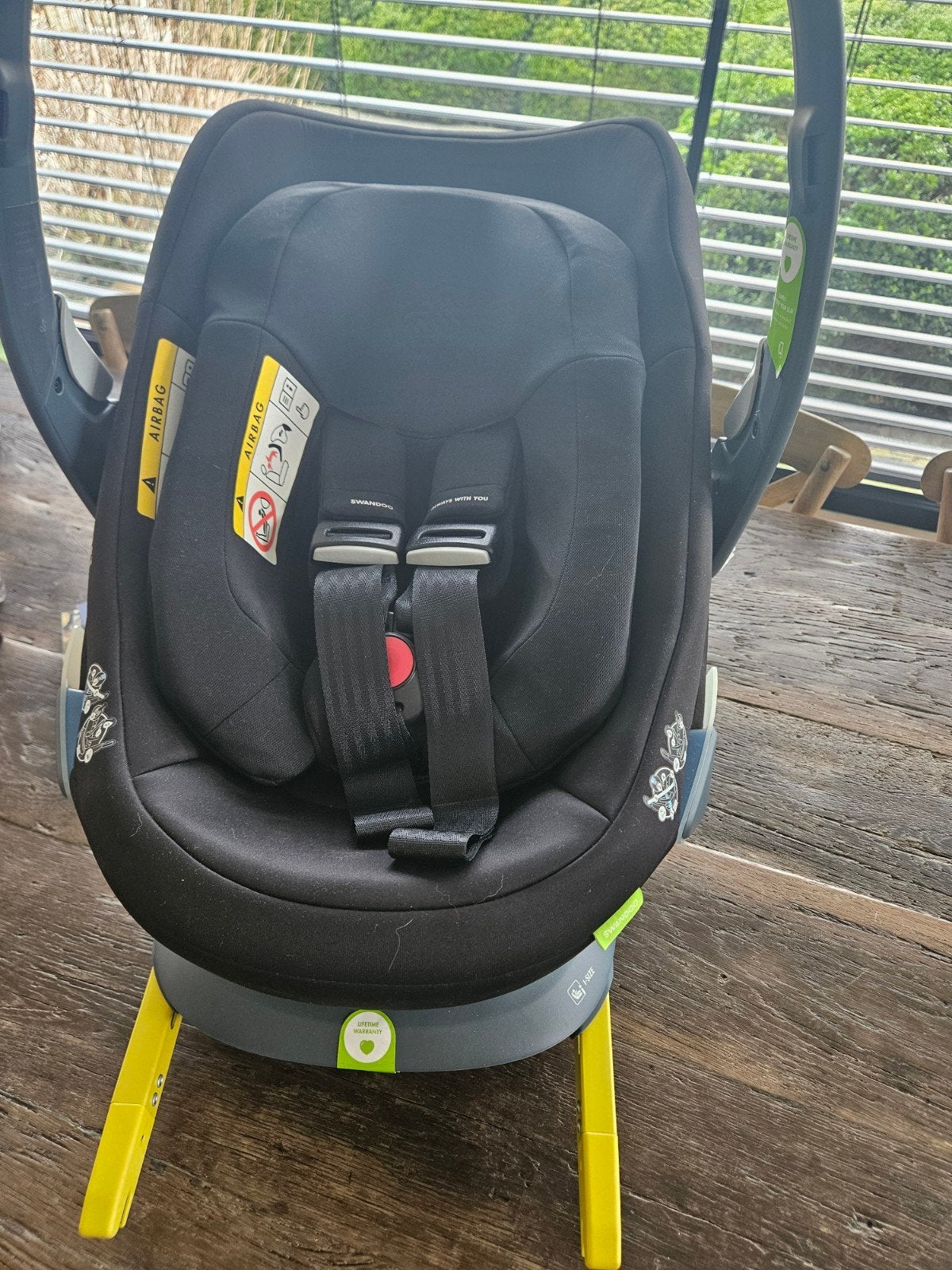 Swandoo autostoeltje babystoel Nieuw !!, Kinderen en Baby's, Autostoeltjes, Ophalen