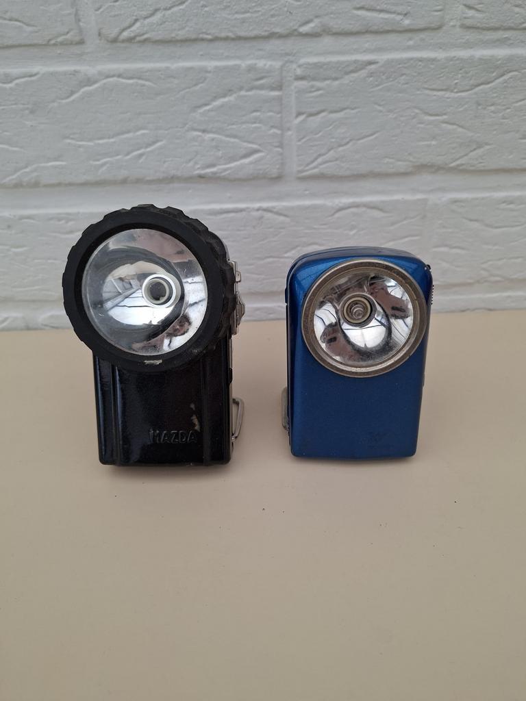 2 vintage zaklampen, Caravans en Kamperen, Ophalen, Gebruikt
