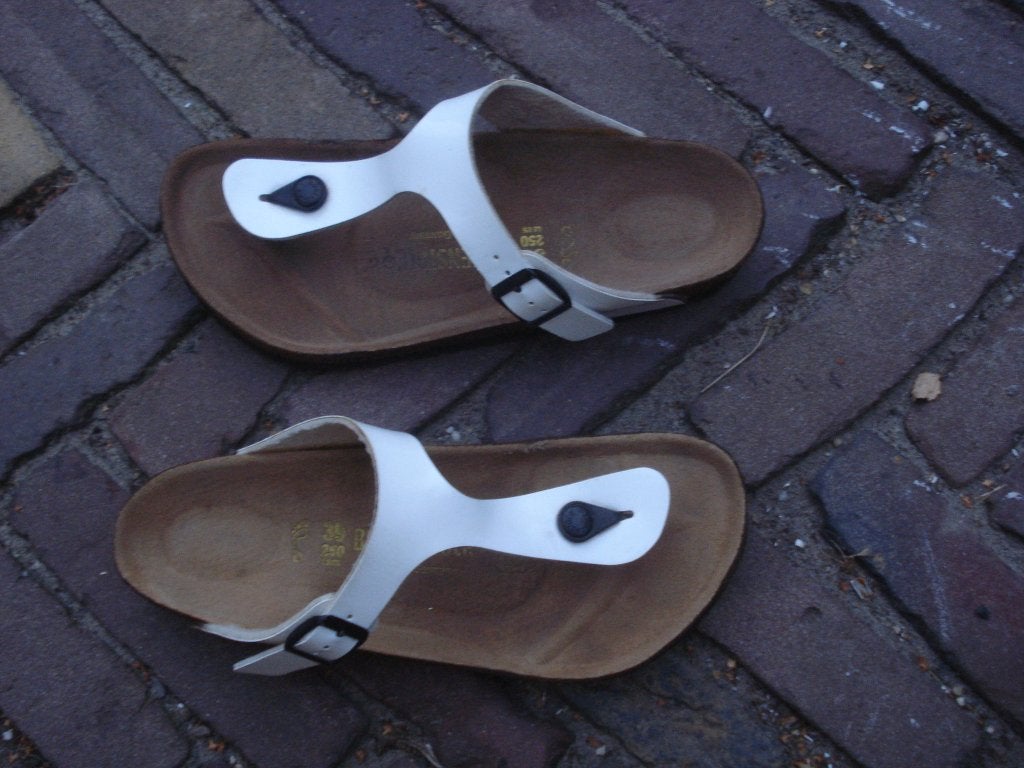 Birkenstock Gizeh wit 39 nu gratis verzending per post, Kleding | Dames, Slippers, Verzenden, Wit, Zo goed als nieuw