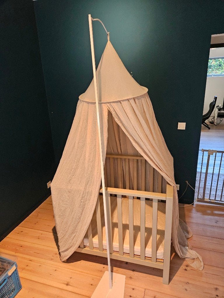 houten babybox + matras + topper + klamboe & piekstok, Ophalen, Zo goed als nieuw, Rechthoekig, In hoogte verstelbaar