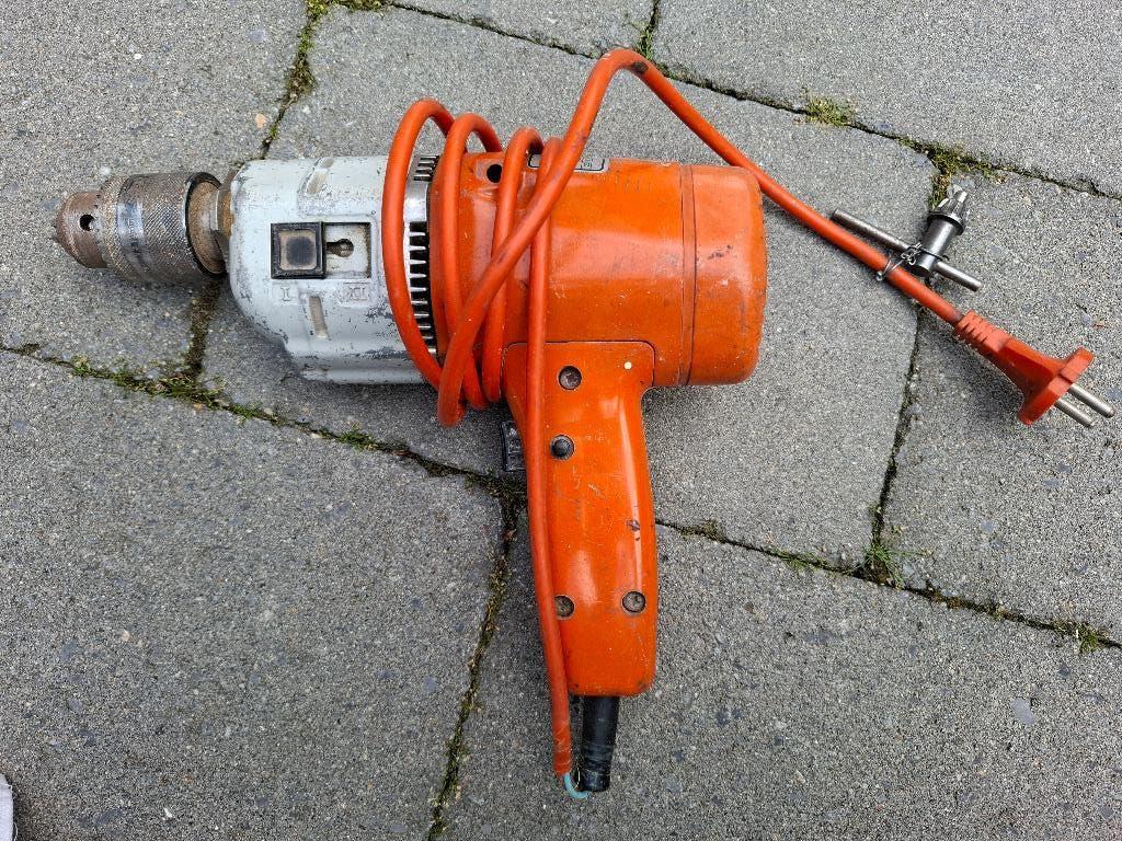 Boormachine Black & Decker, Bricolage & Construction, Outillage | Foreuses, Utilisé, Perceuse, Moins de 400 watts, Vitesse variable