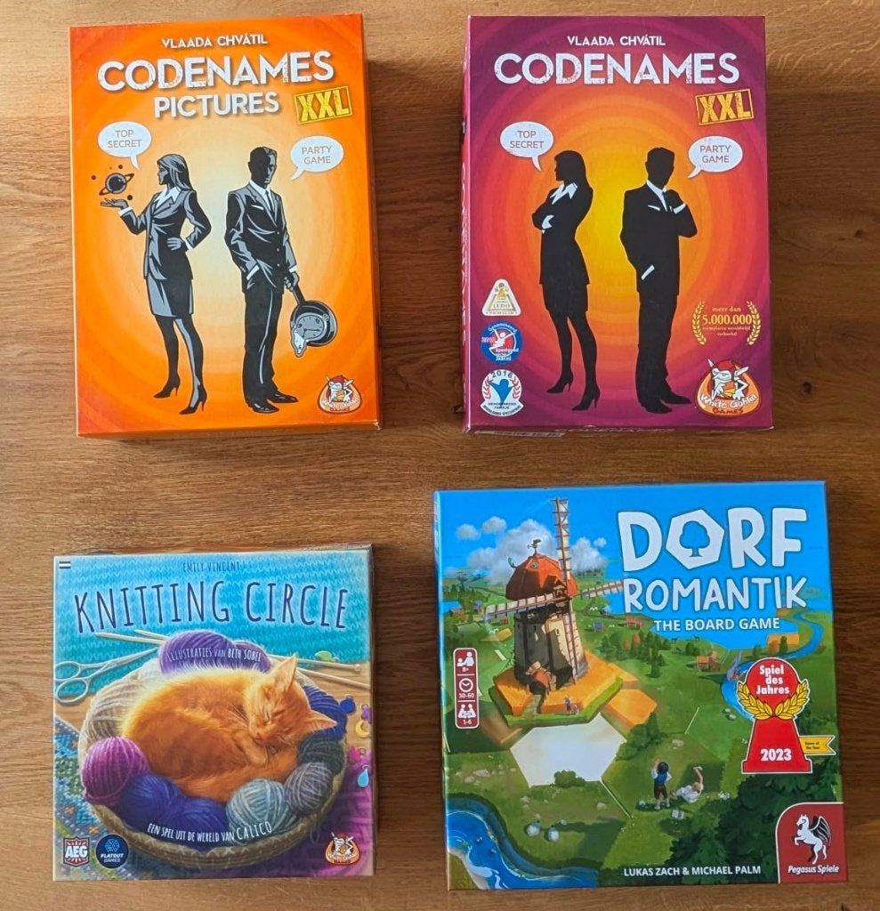 bordspellen Dorf Romantik, Codenames, Calico Knitting Circle, 1 ou 2 joueurs, Enlèvement, Comme neuf, White Goblin Games