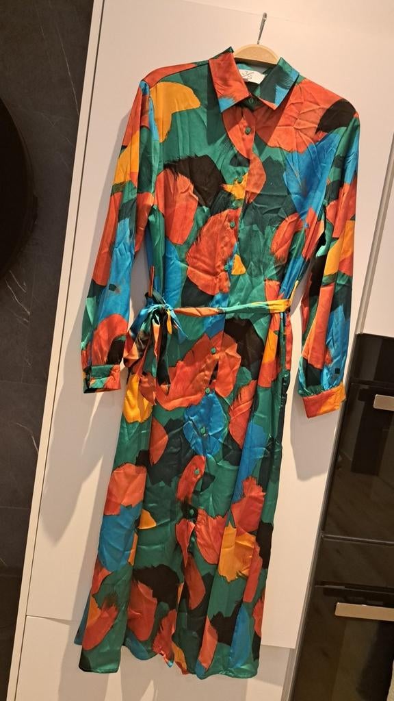 Dameskleding maten medium en large in perfecte staat, Kleding | Dames, Ophalen