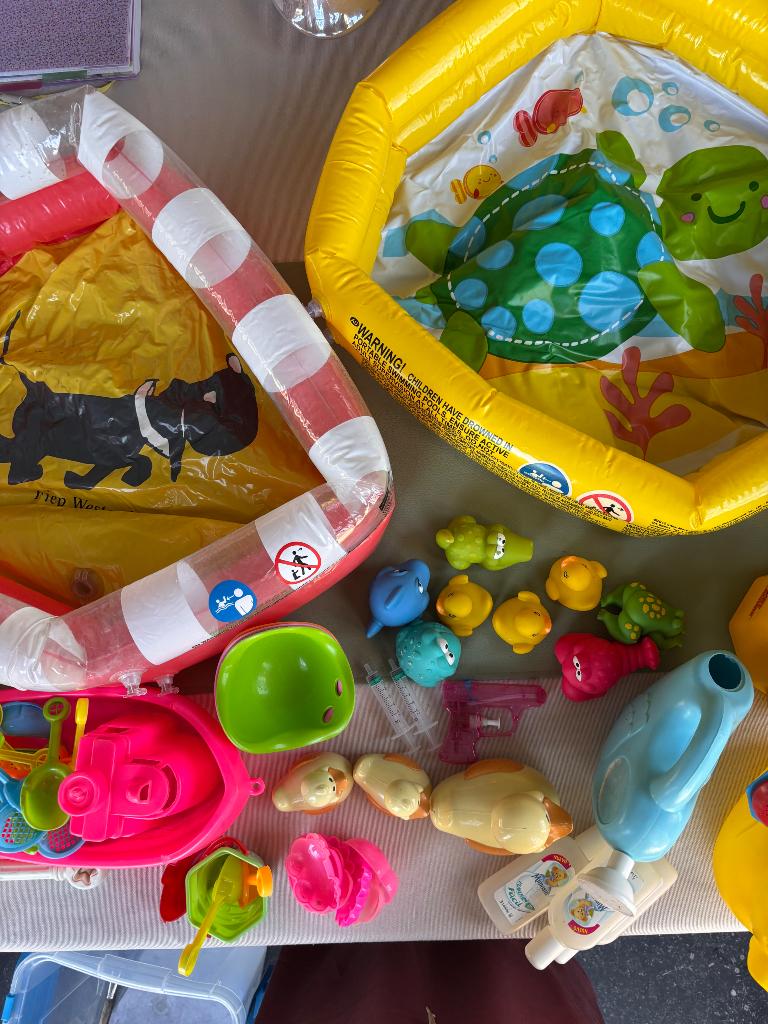 Allerlei materiaal voor waterpret, Ophalen, Zo goed als nieuw