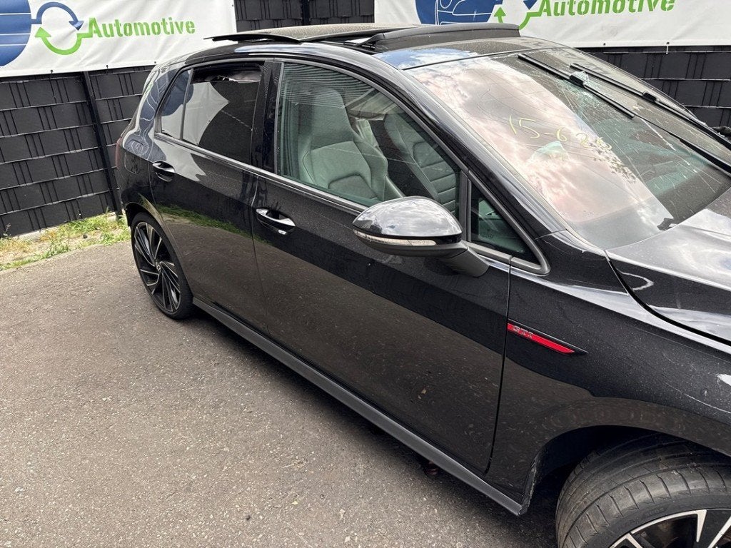 PORTIER RECHTS VOOR Volkswagen Golf VIII (CD1) (01-2019/-), Gebruikt, Volkswagen AG, Kundenbetreuung@volkswagen.de, Volkswagen