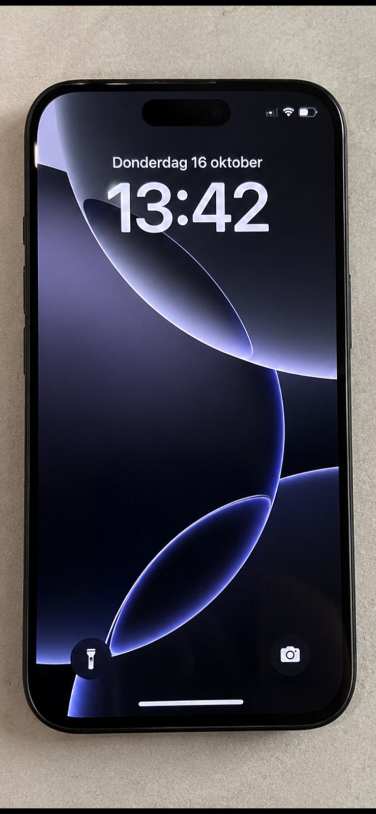 Apple iPhone 16 128 Go noir — Très bon état, Enlèvement, Noir, 128 GB, IPhone 16