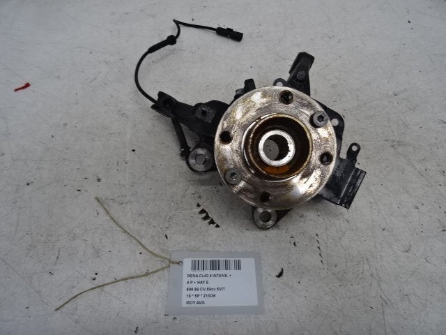 MOYEU DE ROUE AVANT GAUCHE Renault Clio IV (5R), Autos : Pièces & Accessoires, Renault, Mevr. I. Hauben, Utilisé, Rue de l'Espoir 34 34
4030  GRIVEGNÉE, BE
