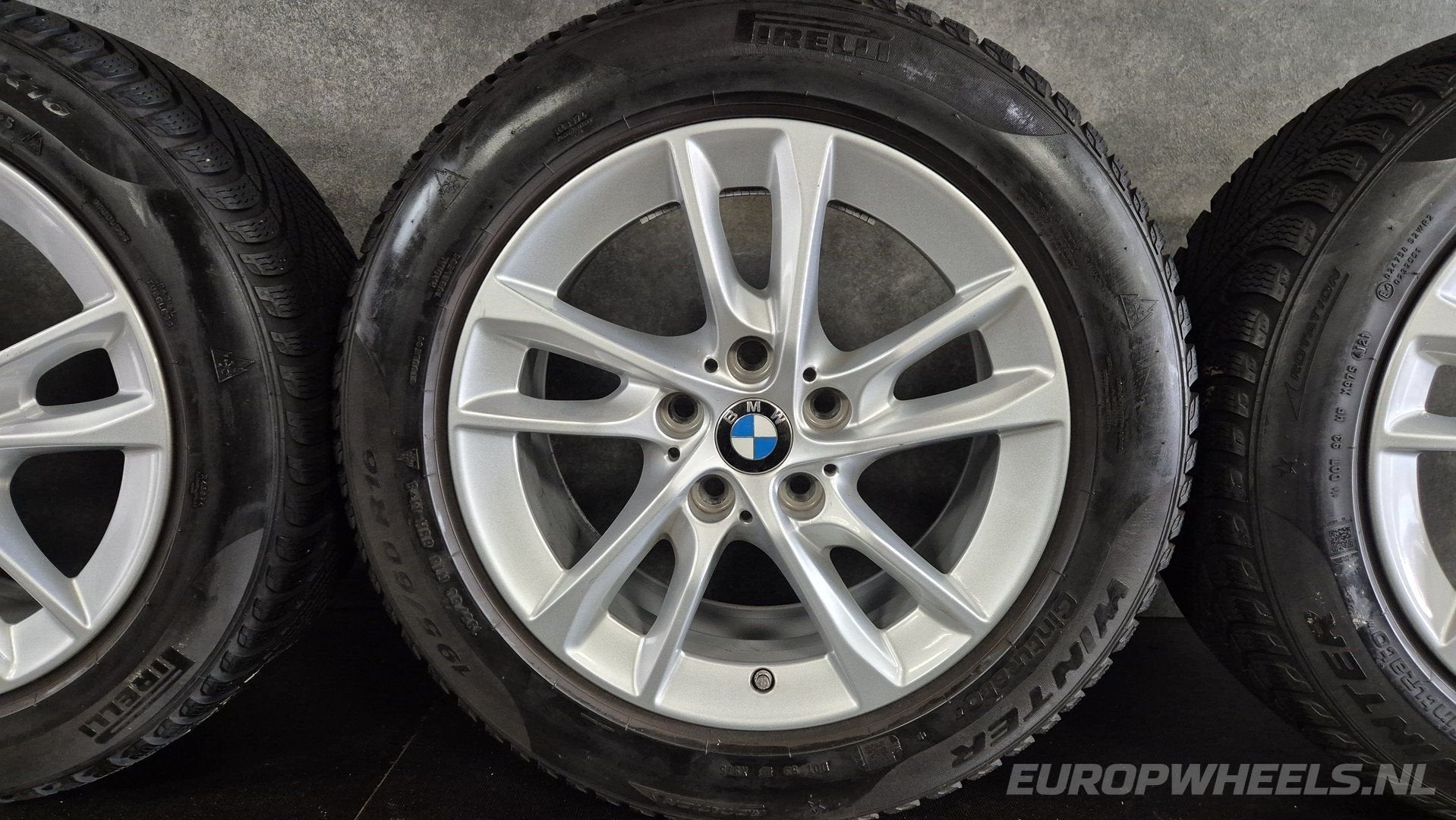 16 inch BMW velgen 2 active tourer F45 F46 1 winterbanden, Gebruikt, -, Banden en Velgen, 195 mm