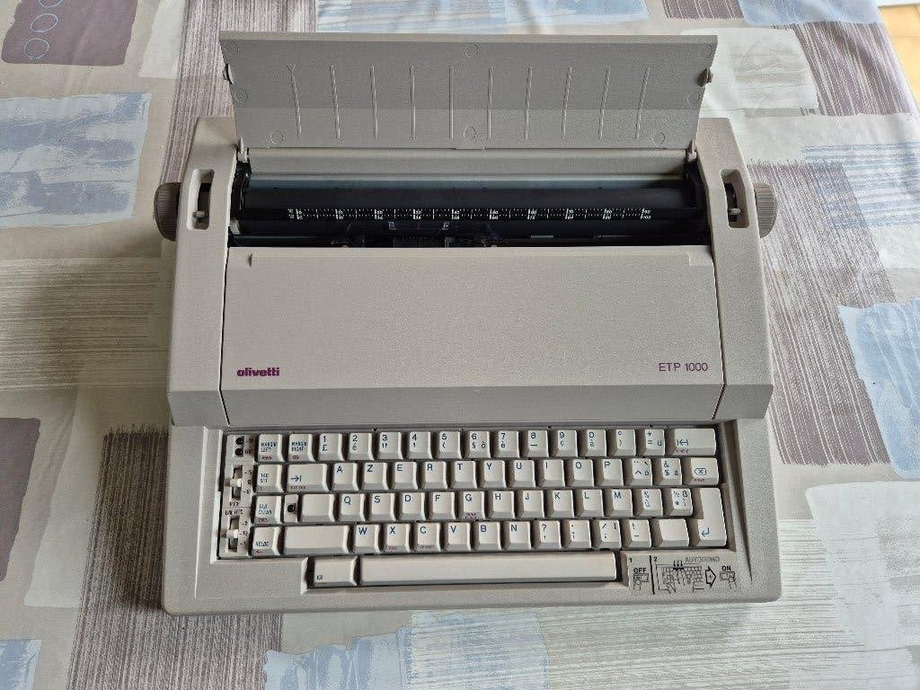 Typmachine Olivetti, Divers, Machines à écrire, Enlèvement, Utilisé