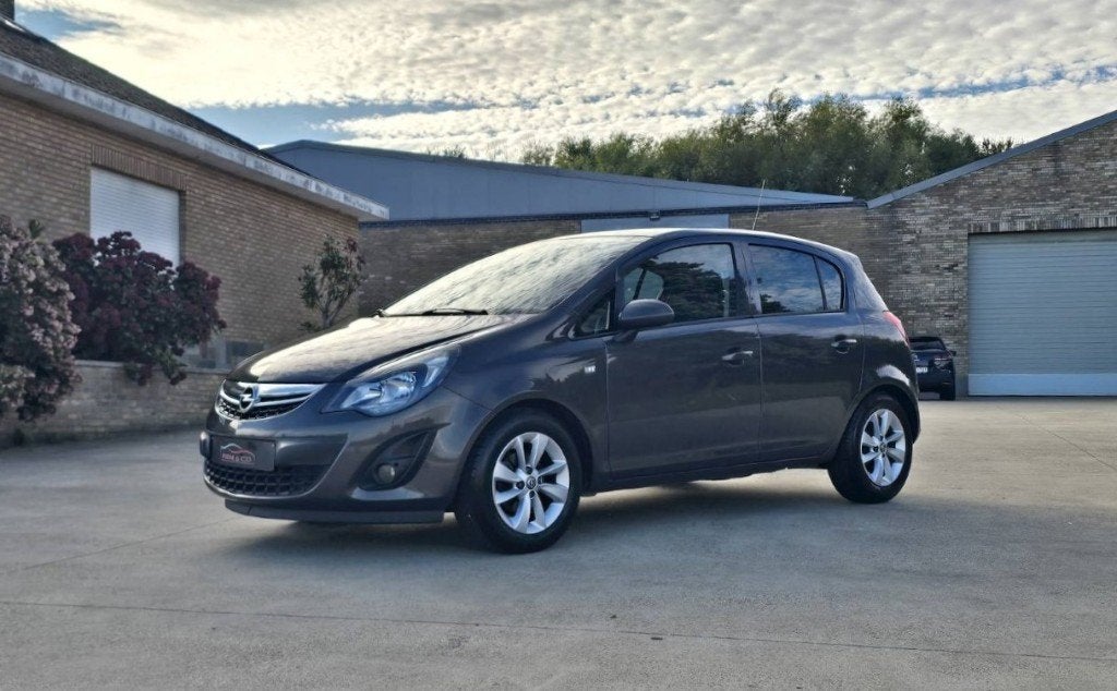 Opel Corsa 1.2i Ess. ** Navi - Airco - Semi-cuir ** GAR 12M, Autos, Achat, Entreprise, Garantie prolongée, Boîte manuelle