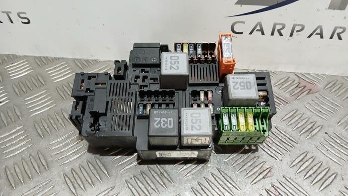 Boîte à fusibles d'un Mercedes C-Klasse, Utilisé, -, -, Enlèvement ou Envoi