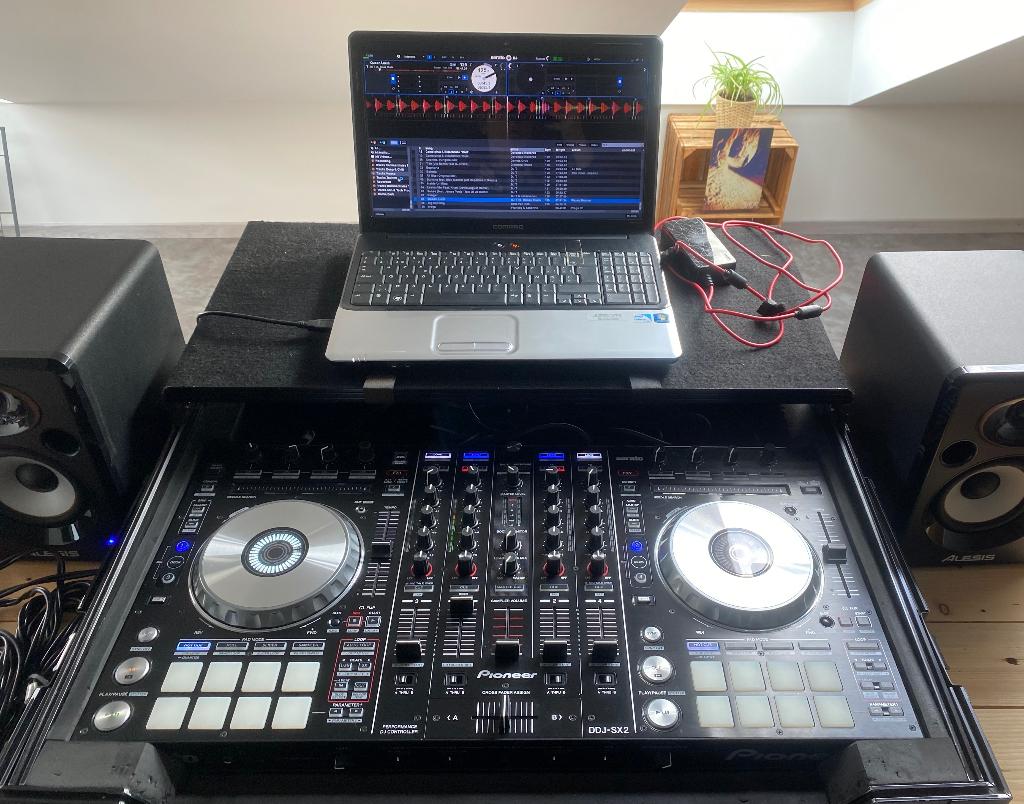Pioneer DDJ SX2 avec Flightcase, Ophalen, Zo goed als nieuw, Dj-set, Pioneer