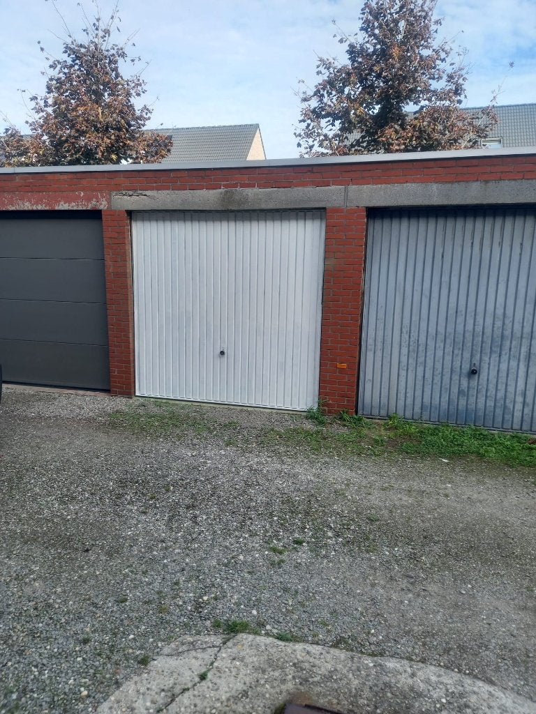 Garage in Kapellen te huur., Immo, Garages & Places de parking, Province d'Anvers