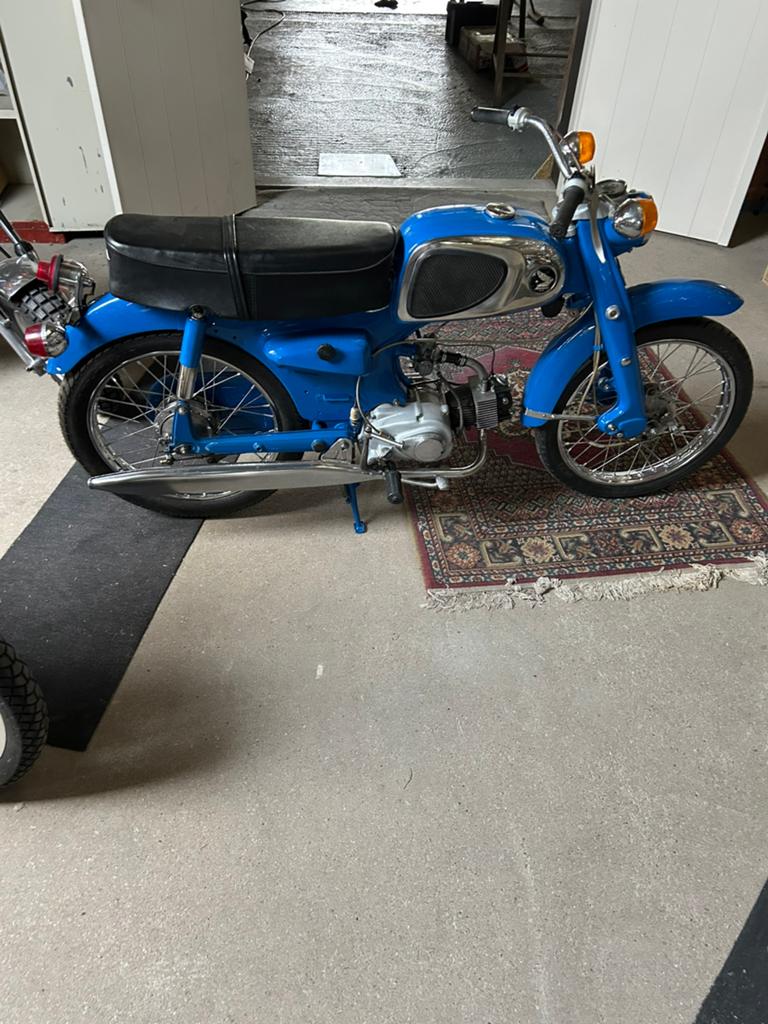 Honda c110, Fietsen en Brommers, Brommers | Oldtimers, Ophalen