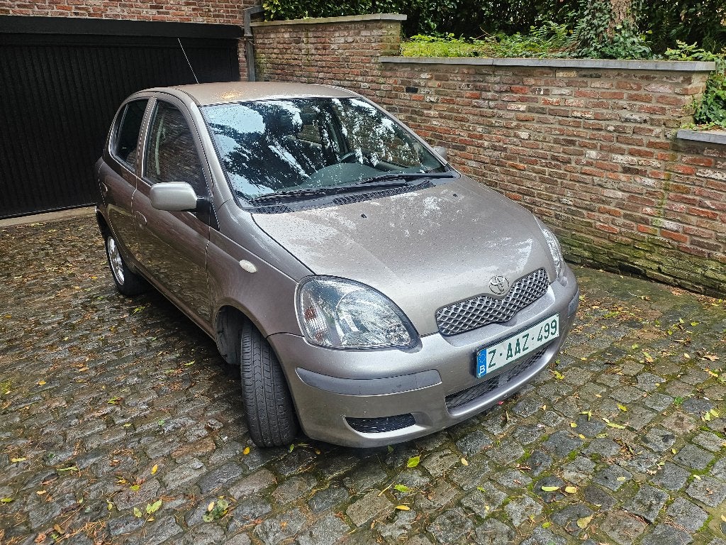 toyota yaris, Argent ou Gris, Entreprise, Boîte manuelle, 1300 cm³