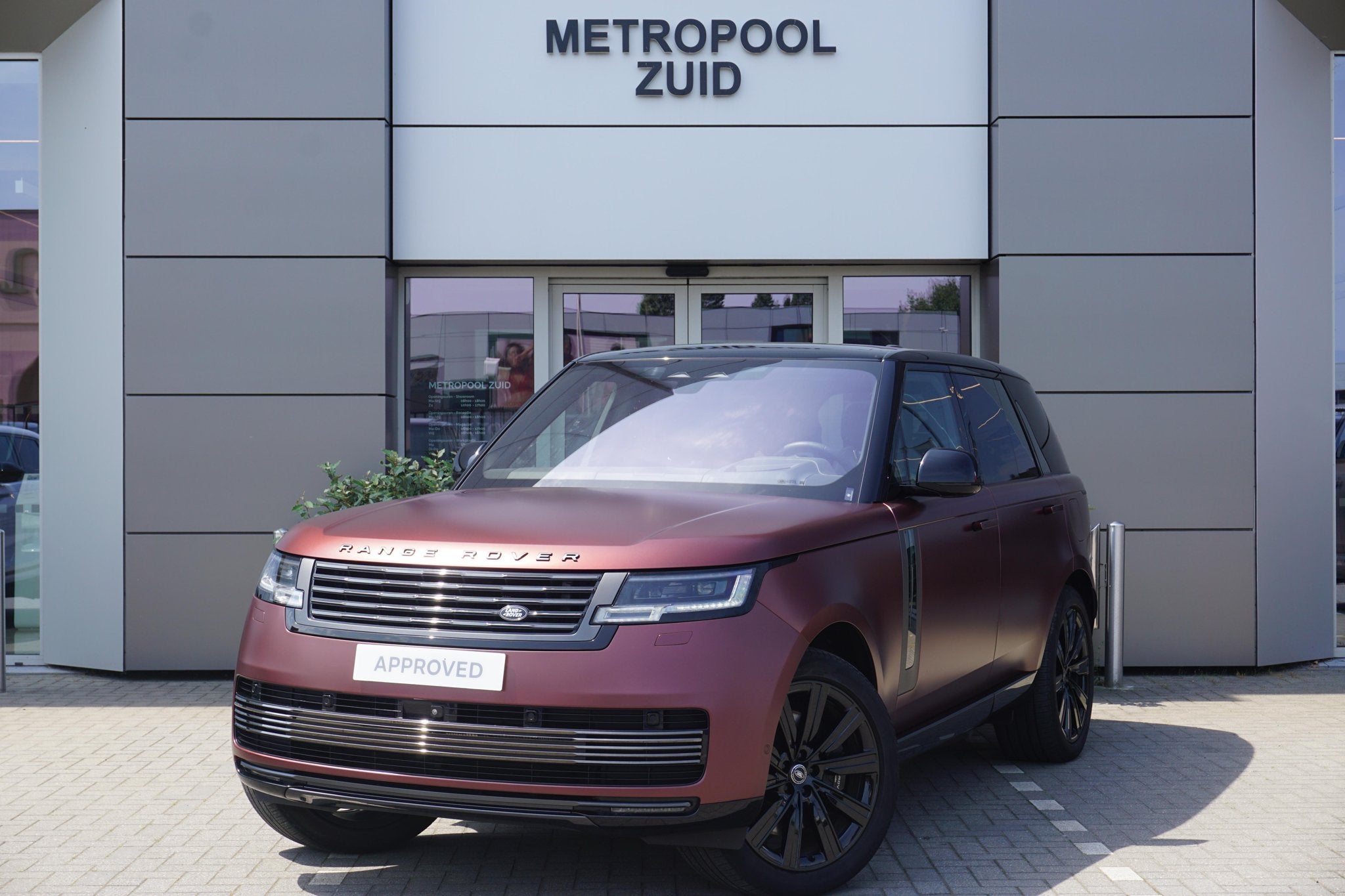 Land Rover Range Rover SV P510e SVO MATT PAINT, Auto's, Automaat, 510 pk, 5 deurs, Hybride Elektrisch/Benzine