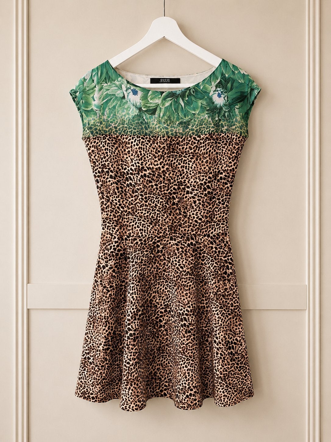 Guess jurk volledig nieuw, Ophalen of Verzenden, Nieuw, Maat 36 (S), Overige kleuren