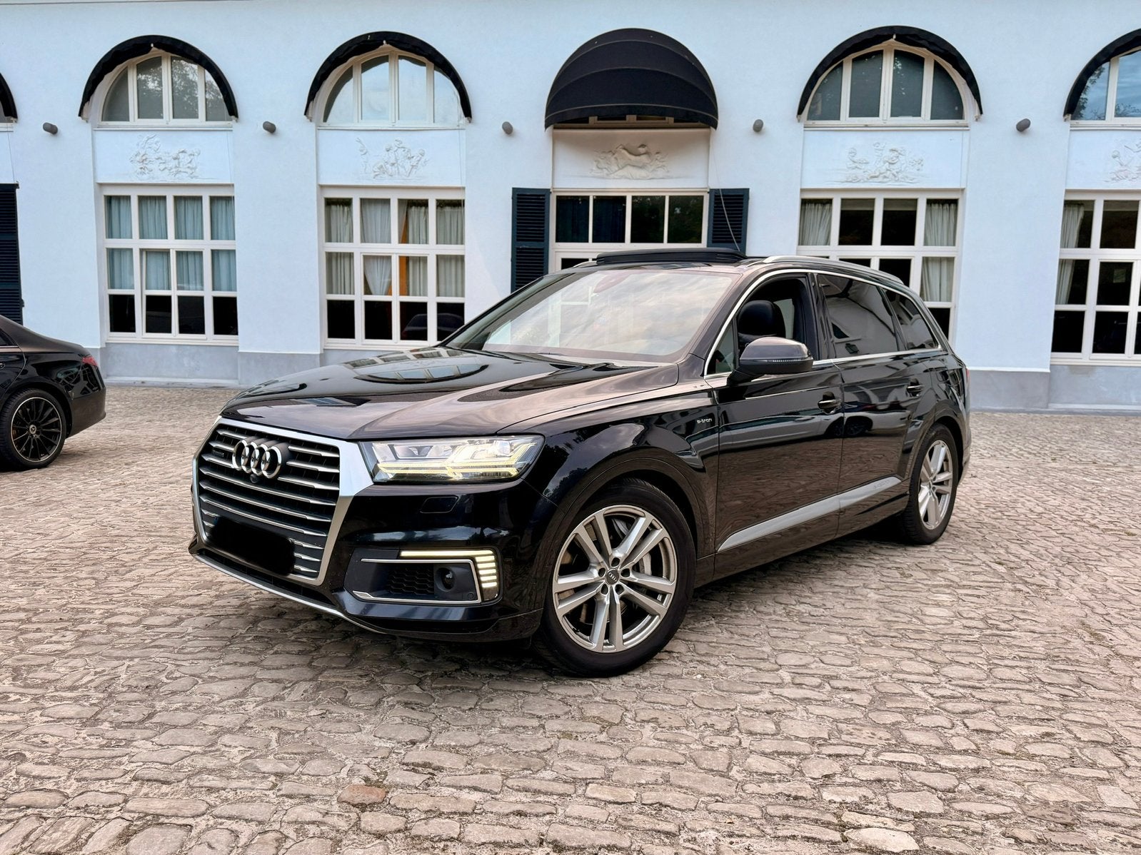 Audi Q7 e-tron 3.0 TDI Quattro S line, Auto's, Automaat, Dealer onderhouden, 48 g/km, Zwart