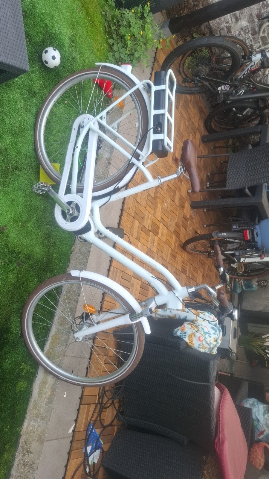 B-twin E-damesfiets, Fietsen en Brommers, Nieuw, Schijfrem, Ophalen, Overige merken
