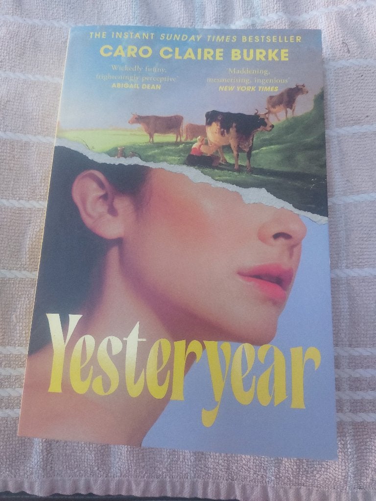 Yesteryear, Ophalen of Verzenden, Zo goed als nieuw, Caro Claire Burke, Amerika