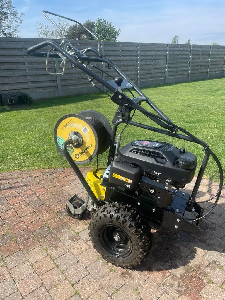Kabellegmachine voor robotmaaiers, Ophalen, Zo goed als nieuw