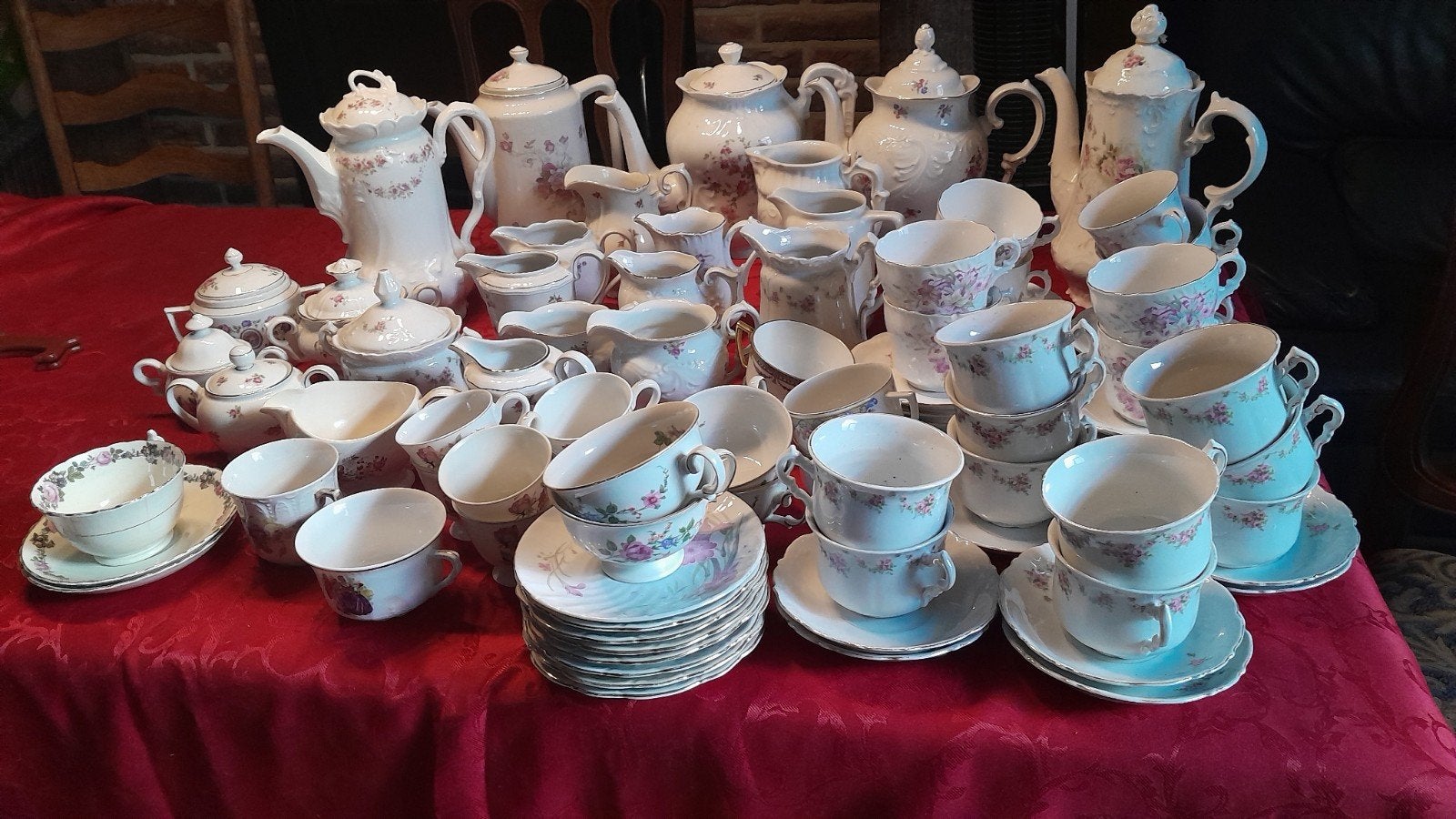 Vaisselle ancienne dépareillée (85pieces), Antiquités & Art, Antiquités | Services (vaisselle) pièces, Enlèvement